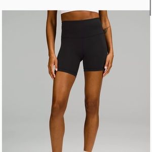 Wunder train high rise shorts 6” black